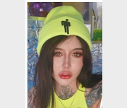 白富美Sexychloe永久会员投食浮力合集2.12G，互动虐G多样化内容