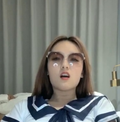 小艾小姐53G亲哥哥勾引视频合集，104部精彩解压！