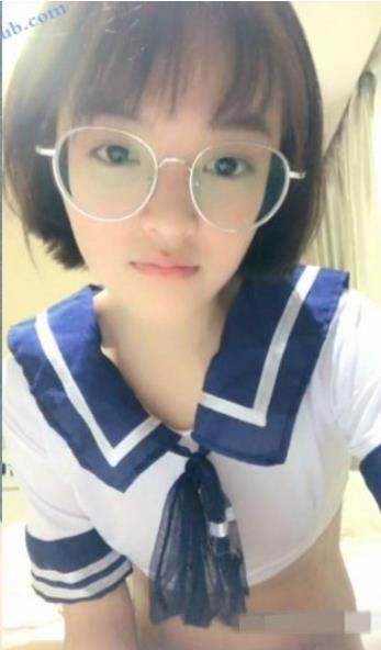 高颜值学生龚倩莹私密资源合集6V782M，绯闻视频分享