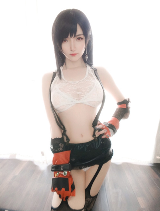 高颜值魔法秋秋最新合集18套14.4G，快点亲亲我