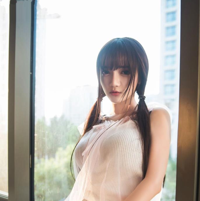 微博小妹子赛高私拍视频多部8.2G诱惑