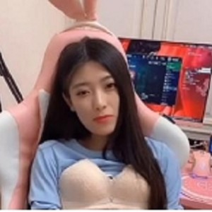 磁力月月大小姐主播直播劲爆回放15部23G超带感