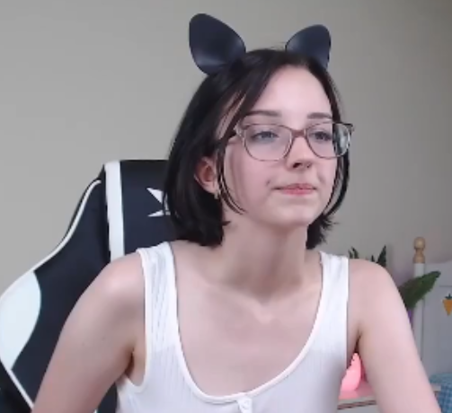 推特QueenKitty眼镜妹诱惑合集94v54.5G超清