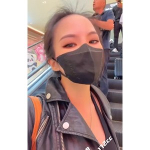 INS赫拉劲爆私拍88V20.7G超诱惑