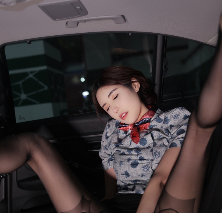 晚苏susu优质福利套图88套果汁型美女50G硬盘杀手