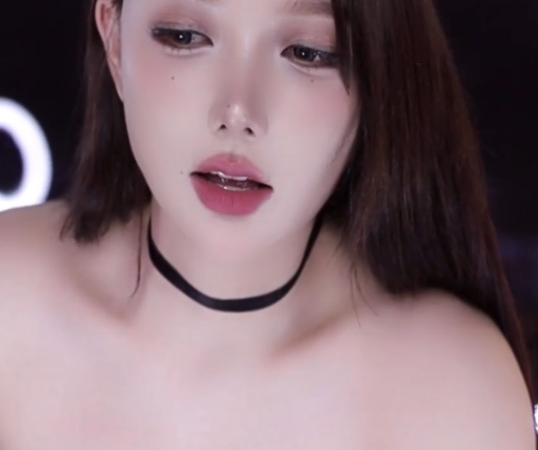 热舞minana呀35部斗鱼10G太辣眼