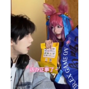 魅惑抖音藤原yuki合集7部350MB诱惑顶流cos