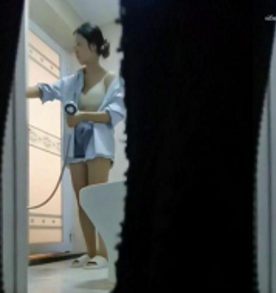 日常拍摄小雪浴室纪实5V4.04G绝对诱惑