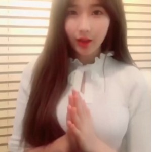 百度韩雅热舞合集17v3.2g，紧身衣包裹下疯狂扭腰喘息诱人