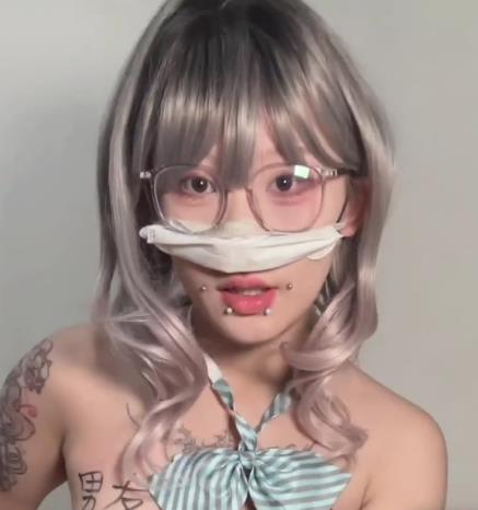 福利姬嗨酱合集18部4.5G，形象大变身