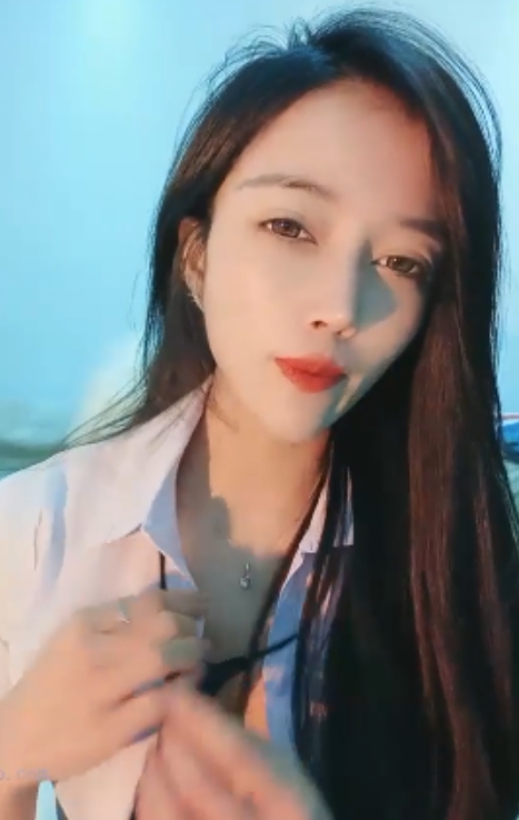 一库一库上海模特私房视频111v137G超绝视角