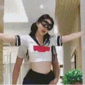 Vivian肉丝长腿合集9部2.99G极致诱惑