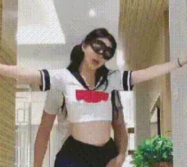 Vivian肉丝长腿合集9部2.99G极致诱惑