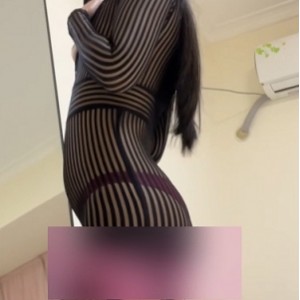 推特优优绝密展示丝袜私拍合集145G腿玩年