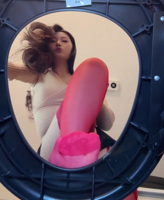 娩娩婏婏玩物直播马桶羞辱1V400MB超清泄密