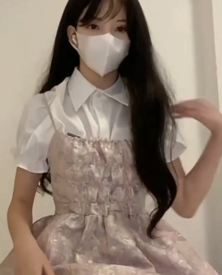 酥酥桃酱艺术珍藏30部推特19.8G绝密收录