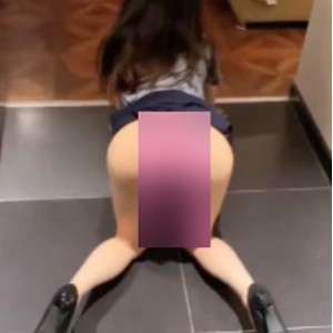 白桃绿帽视频合集10部网盘0.9G太诱人了