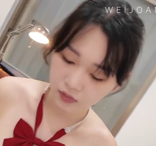 吃鸡美眉互动粉嫩视频1v934m