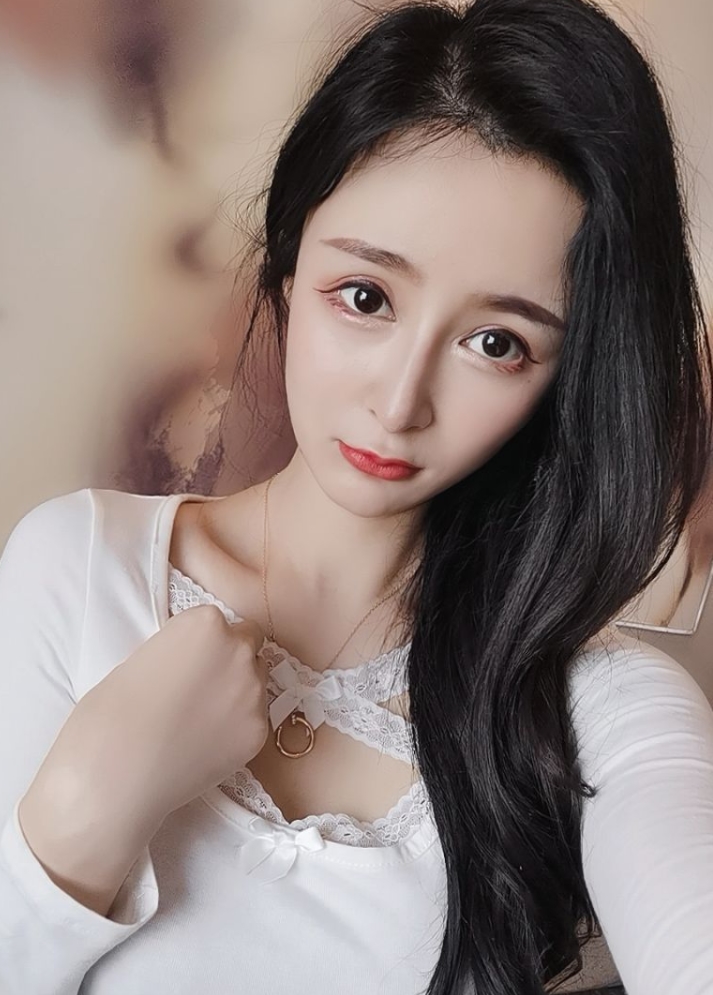 魅惑网络真实空姐蔓CC私拍合集31部1.86G