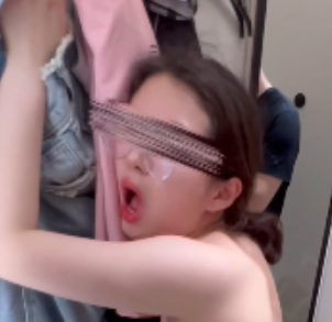 YH_0512试衣间丰满实录88部推特展示50G珍藏版