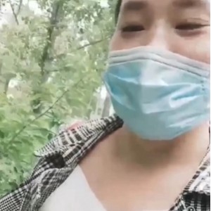 黄播少妇户外勾引火辣1v459m