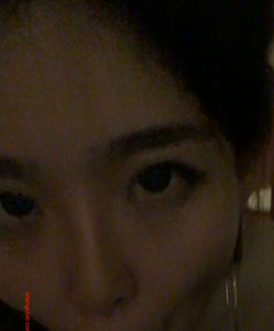 抖G大二学妹私密视频1部1.3GB真清纯