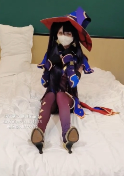 推特软软兔女友私密视频合集122.1G151部