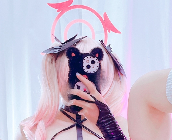 合集Ayamecoser推特32部1.95G火辣