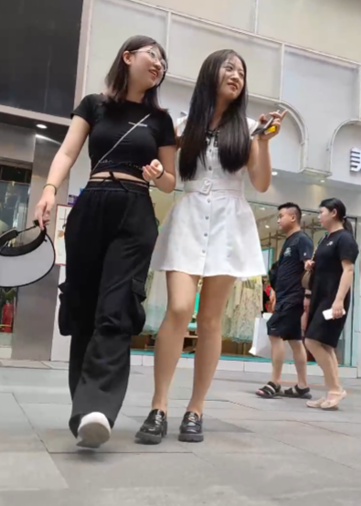 超对味20V步行街拍KXCD合集1.54GB
