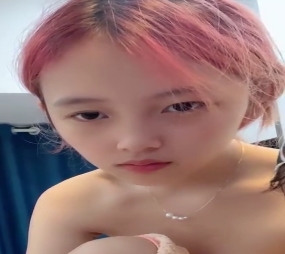 大象传媒00后萌妹（强壮兔子）爱笑的新人女学生坠入爱河[1v+1.12G]