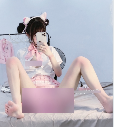 虎牙人气稚嫩浮力姬（芊芊芊宝贝qianfff)合集