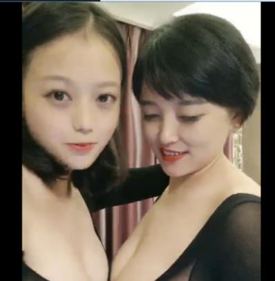 虎牙最新稀缺合集：小海媚侄女CP香艳互动，1V745m大饱眼福