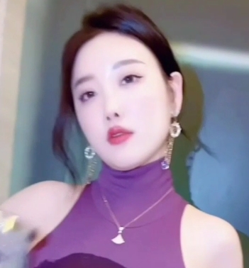 秀人杨晨晨1V花絮视频452M辣妹紧身短裙