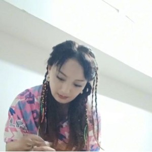 hong deng qu821.6MB路少最新福利太感觉了