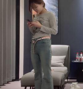 百度盘甜美高挑妹子约会视频1部838M真是可爱