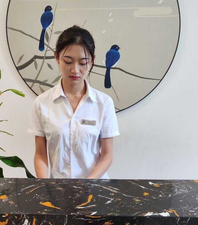 百度云资源重庆李欣6位优质美女原档泄密159p49v1.14G优质